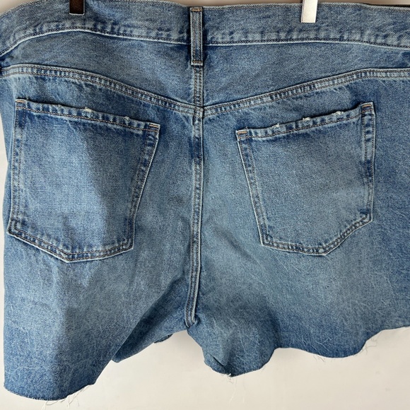 NWT: old navy High-Waisted Slouchy Straight Cut-Off Jean Shorts (22) - Picture 7 of 12